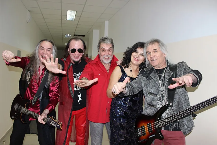 https://cdn.intickets.ru/sites/default/files/gallery_image/f2228283-4f0688f9-21328231.jpg