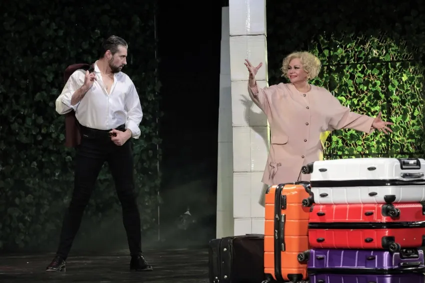 https://cdn.intickets.ru/sites/default/files/gallery_image/e741b841-4f02a4c6-5d016d98.jpg