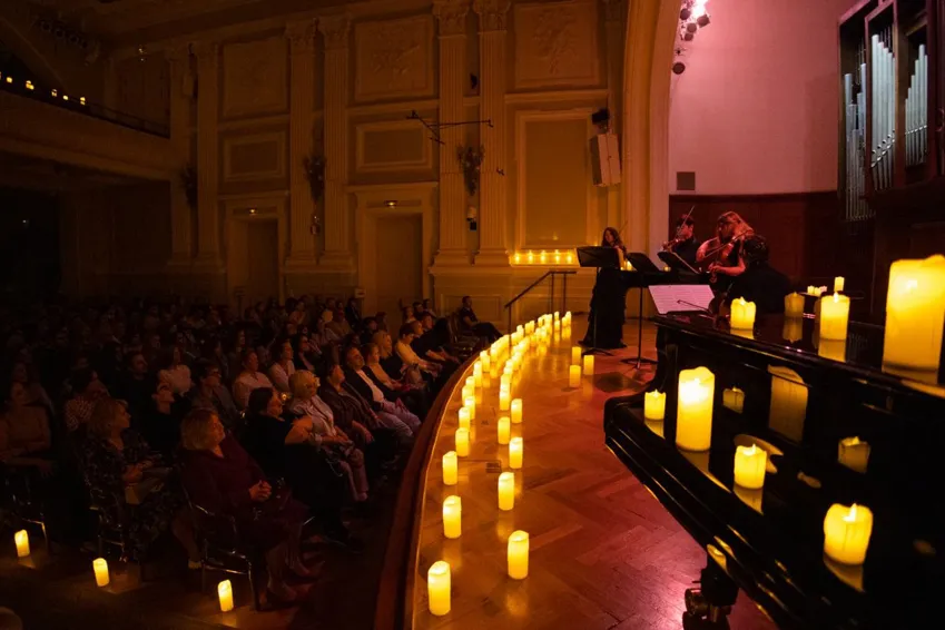 https://cdn.intickets.ru/sites/default/files/gallery_image/bdb4517b-493bb3d9-143e4dec.jpg