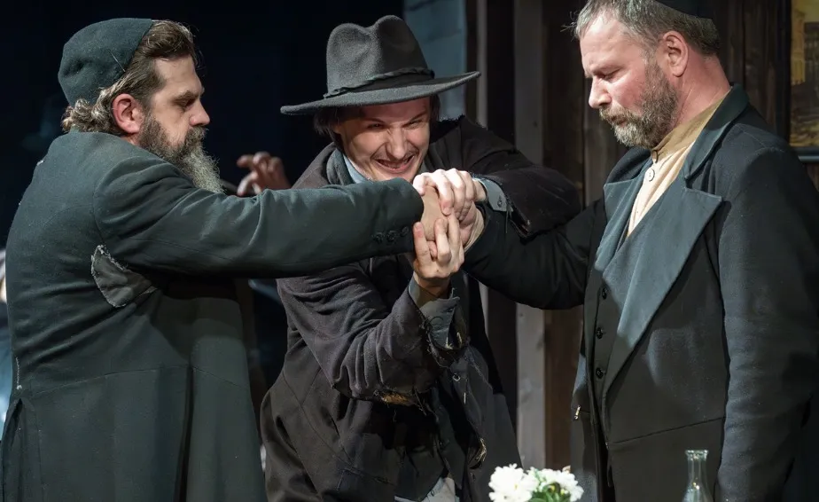 https://cdn.intickets.ru/sites/default/files/gallery_image/b04affa7-4c2799f8-0a983669.jpg