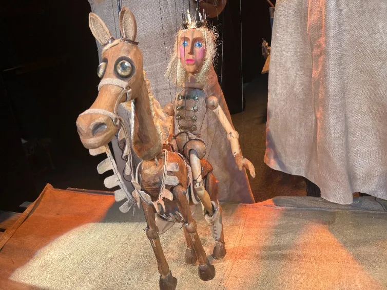 https://cdn.intickets.ru/sites/default/files/gallery_image/fa9b4670-4e8e8263-1a6c84f7.jpg