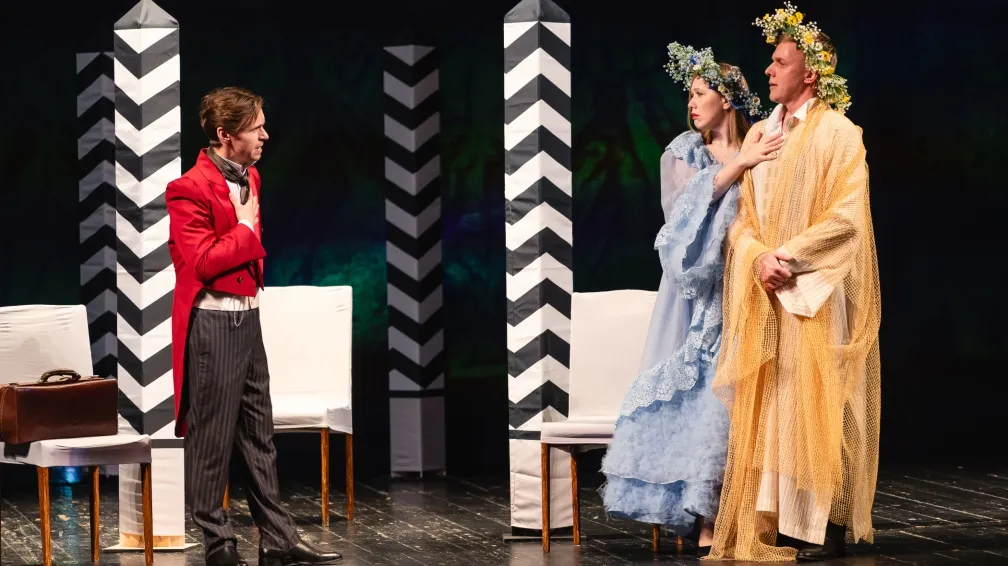https://cdn.intickets.ru/sites/default/files/gallery_image/bb639ebd-42a7a512-336d082c.jpg