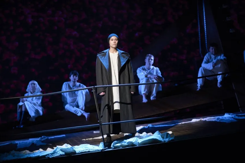 https://cdn.intickets.ru/sites/default/files/gallery_image/d3bd5960-4004864f-ada98355.jpg