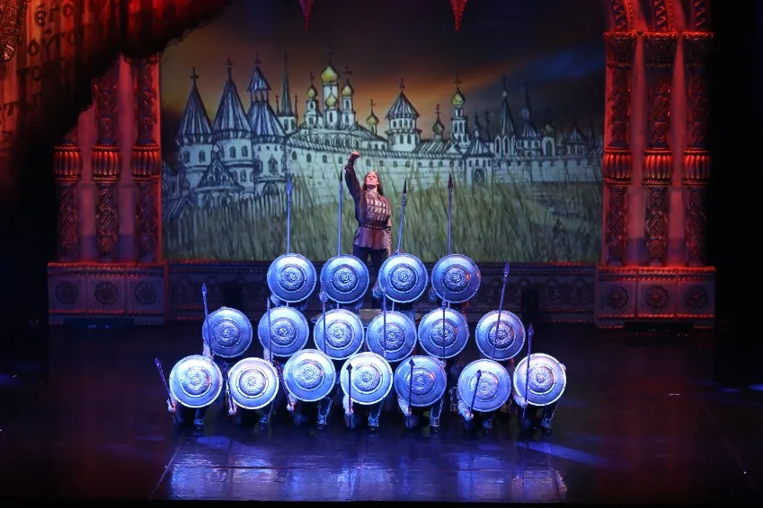 https://cdn.intickets.ru/sites/default/files/gallery_image/99211cd4-422e81a1-ea24e95a.jpg