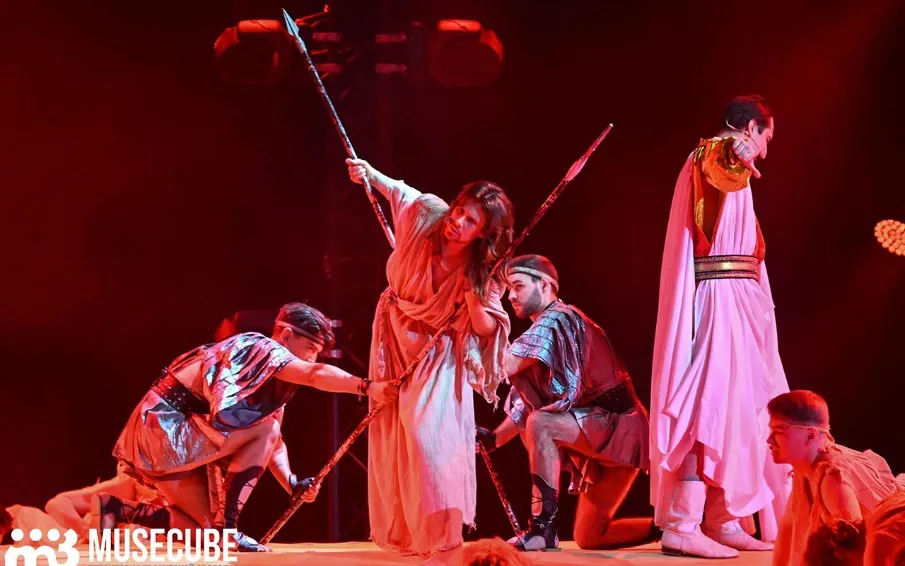 https://cdn.intickets.ru/sites/default/files/gallery_image/e84c5e5a-4654bbec-2beb4206.jpg