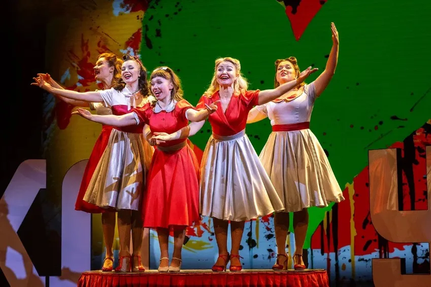 https://cdn.intickets.ru/sites/default/files/gallery_image/cafb63dd-4970ac06-330983ae.jpg