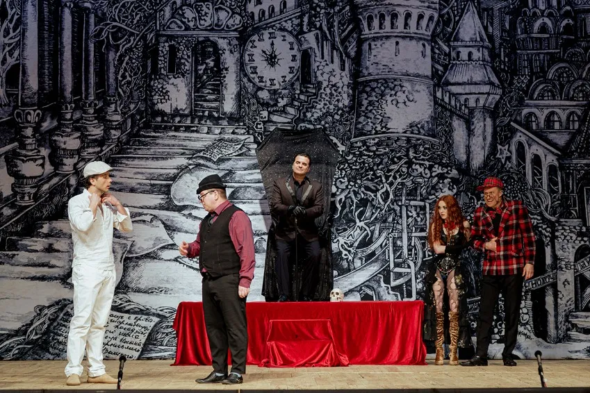 https://cdn.intickets.ru/sites/default/files/gallery_image/b00afb26-40dd9fc7-df4bd0a1.jpg