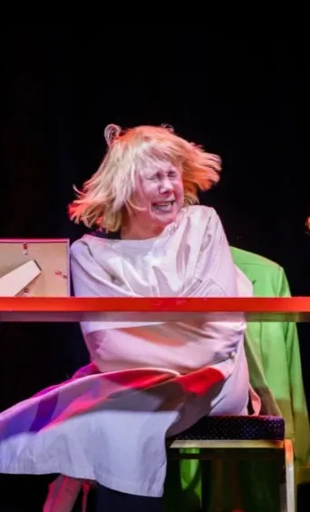 https://cdn.intickets.ru/sites/default/files/gallery_image/e2368350-4cb892e0-826199a2.jpg