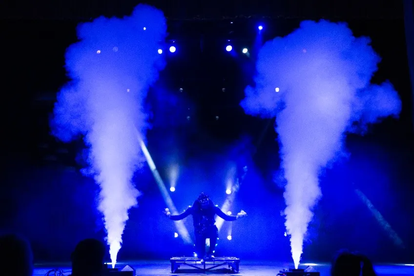 https://cdn.intickets.ru/sites/default/files/gallery_image/af46c2a8-4c3696aa-7bfd33f3.jpg