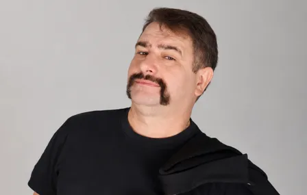 Игорь Левин