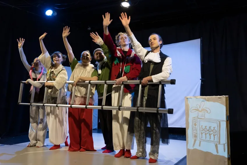 https://cdn.intickets.ru/sites/default/files/gallery_image/b02a0cf9-44cbb28f-6d93b7a1.jpg