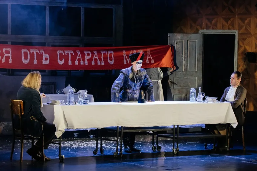 https://cdn.intickets.ru/sites/default/files/gallery_image/b0785873-4506ad78-8cb62c28.jpg