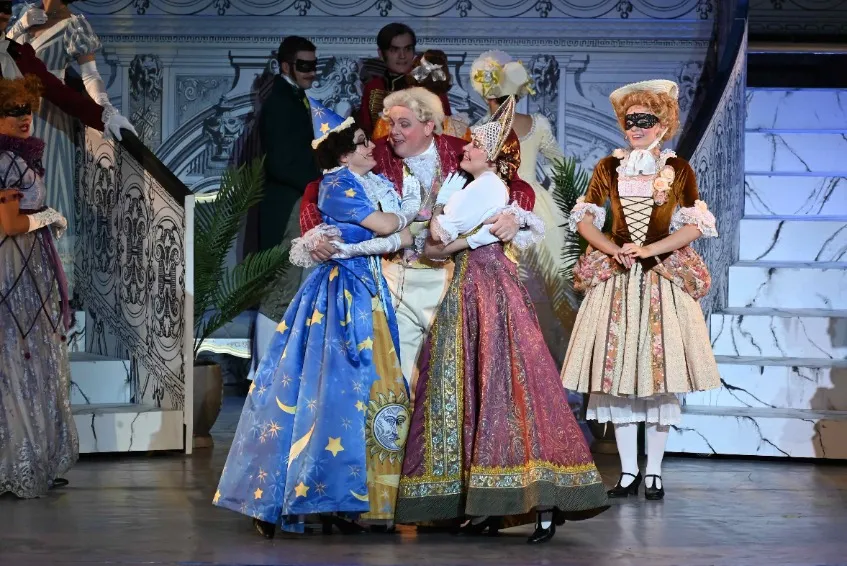 https://cdn.intickets.ru/sites/default/files/gallery_image/6c2554d6-4c39b9cc-e2b35c95.jpg