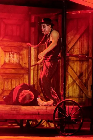 https://cdn.intickets.ru/sites/default/files/gallery_image/25bb0830-4e98a405-5291c36d.jpg