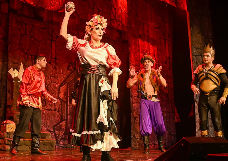 https://cdn.intickets.ru/sites/default/files/gallery_image/7cb64192-46d3bd43-44c0b930.jpg