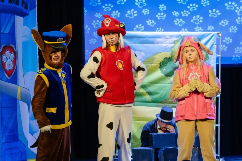 https://cdn.intickets.ru/sites/default/files/gallery_image/dd64d3a9-4b2599d7-f0a07514.jpg