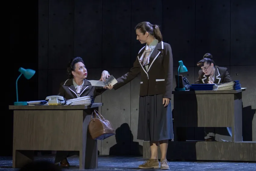 https://cdn.intickets.ru/sites/default/files/gallery_image/b40f00ff-4e489b28-d4b06871.jpg