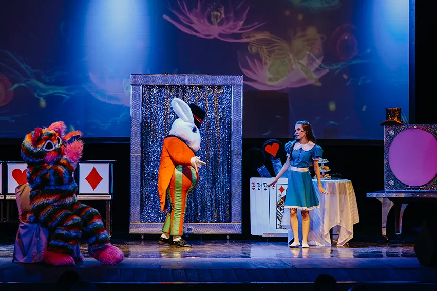 https://cdn.intickets.ru/sites/default/files/gallery_image/e59f899a-4e2eb347-07a8cea0.jpg