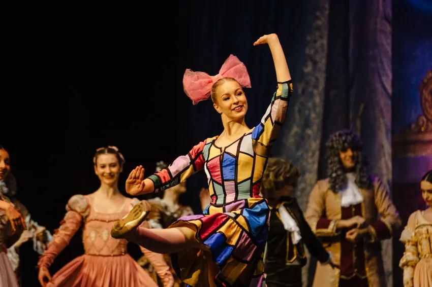 https://cdn.intickets.ru/sites/default/files/gallery_image/68598507-48018bda-bae7c146.jpg