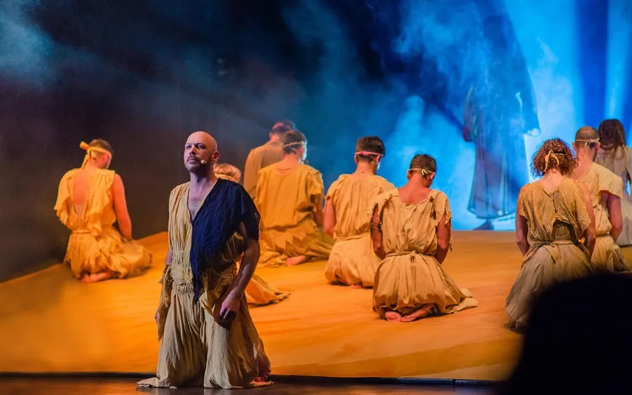 https://cdn.intickets.ru/sites/default/files/gallery_image/b707ec74-40d3957c-1fc089aa.jpg