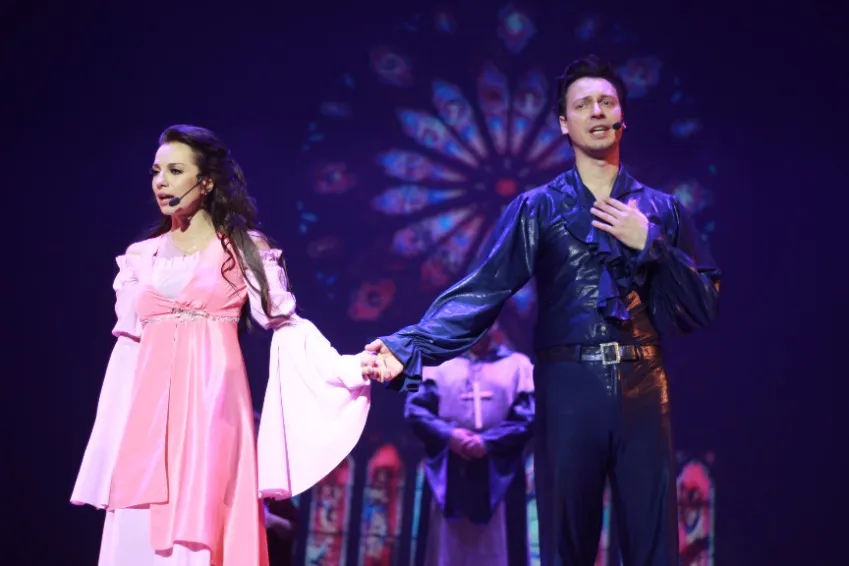 https://cdn.intickets.ru/sites/default/files/gallery_image/6d0ec9f3-425ca9d5-d5afbec5.jpg