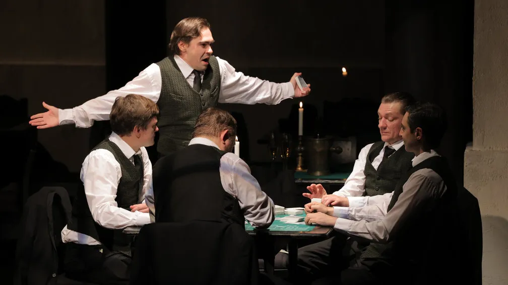https://cdn.intickets.ru/sites/default/files/gallery_image/b5d5bfd0-4437a029-b837936a.jpg