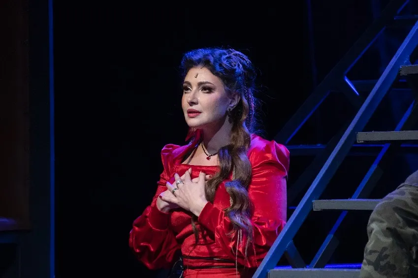 https://cdn.intickets.ru/sites/default/files/gallery_image/293be169-49d19a23-edd9f9f5.jpg