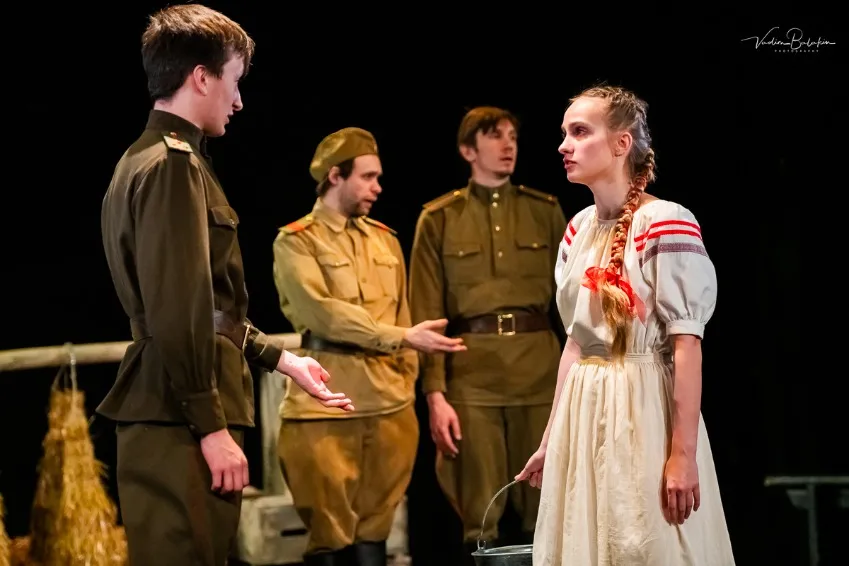 https://cdn.intickets.ru/sites/default/files/gallery_image/f5c31e5d-49dd8d34-1b994da1.jpg