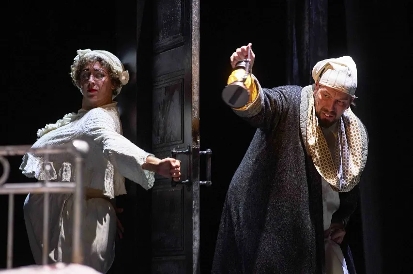 https://cdn.intickets.ru/sites/default/files/gallery_image/acf8fab9-49bb8430-9815c287.jpg