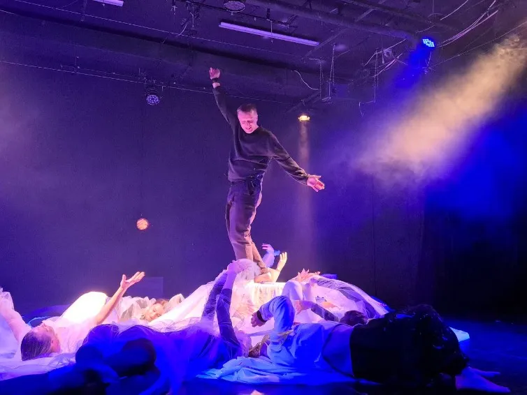 https://cdn.intickets.ru/sites/default/files/gallery_image/48c49837-4ec4bb0e-093656af.jpg
