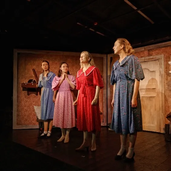 https://cdn.intickets.ru/sites/default/files/gallery_image/eb31c308-48f2b53e-ed832ff3.jpg