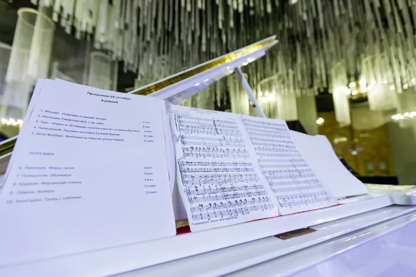 https://cdn.intickets.ru/sites/default/files/gallery_image/cd30f7b2-483caaf9-e52e205c.jpg