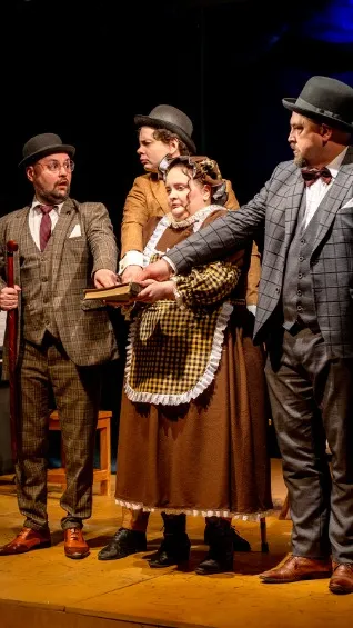 https://cdn.intickets.ru/sites/default/files/gallery_image/a19bb02f-42a2a31a-01cb6e6b.jpg