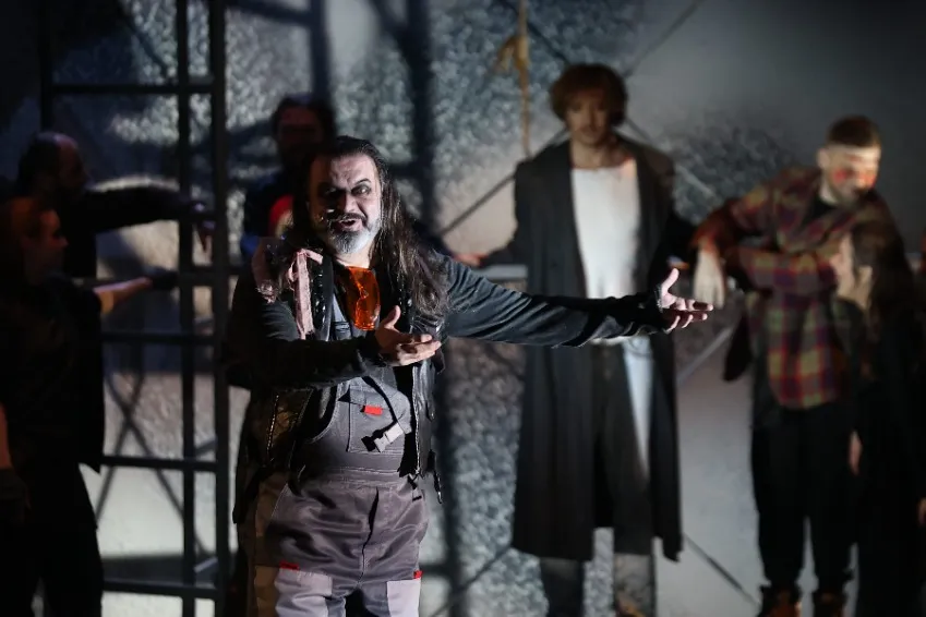 https://cdn.intickets.ru/sites/default/files/gallery_image/f8df2b5f-42518c12-4949c544.jpg