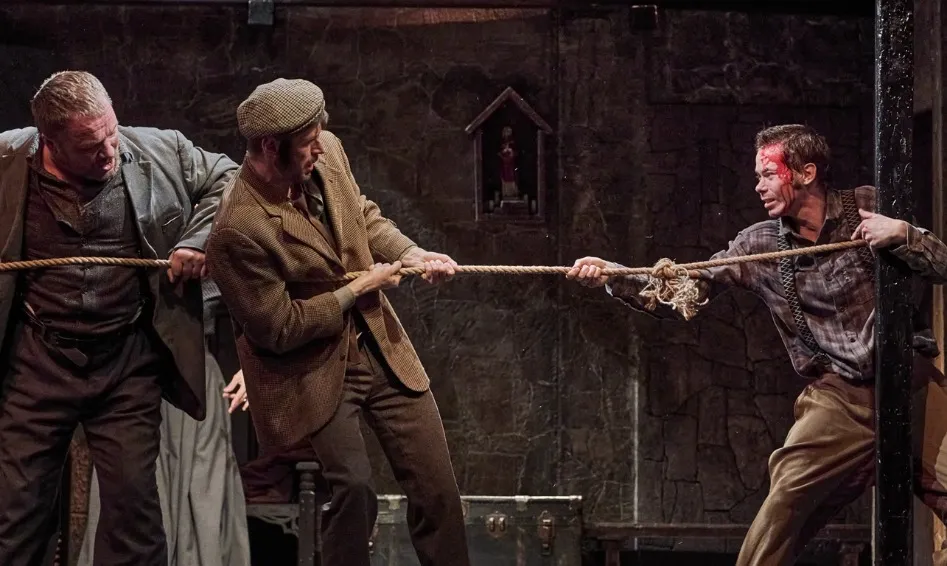 https://cdn.intickets.ru/sites/default/files/gallery_image/772123e4-41eebf16-6881f4e7.jpg