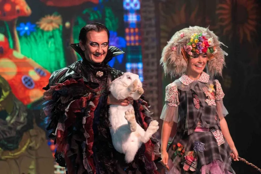 https://cdn.intickets.ru/sites/default/files/gallery_image/4dbbcfb6-4d0c9e57-ea027c14.jpg
