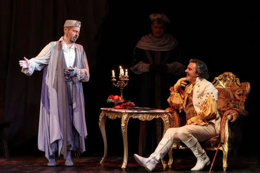 https://cdn.intickets.ru/sites/default/files/gallery_image/1e372c13-4247bd8b-6e04df3e.jpg
