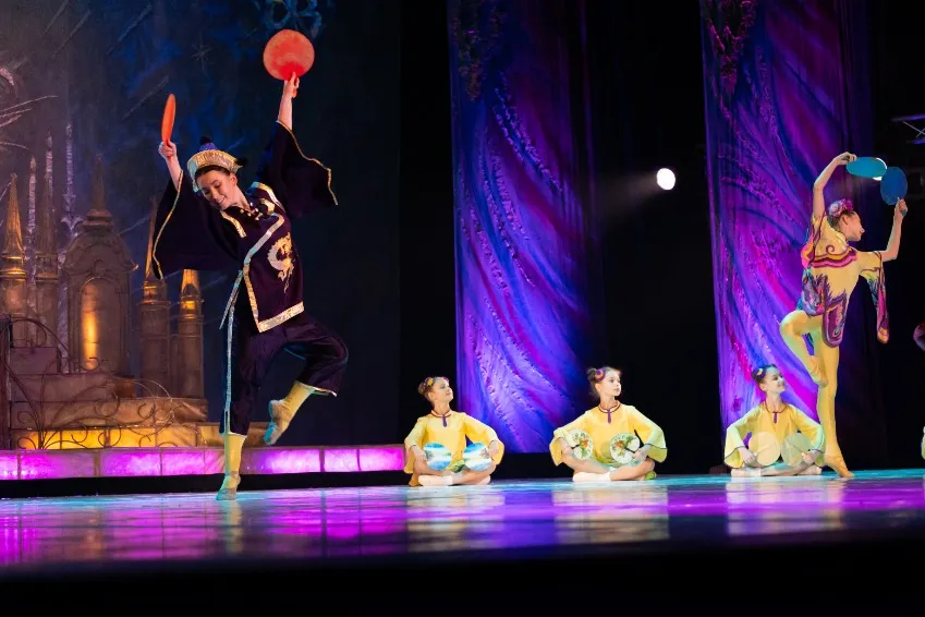 https://cdn.intickets.ru/sites/default/files/gallery_image/869a621e-4853831e-2beb86eb.jpg