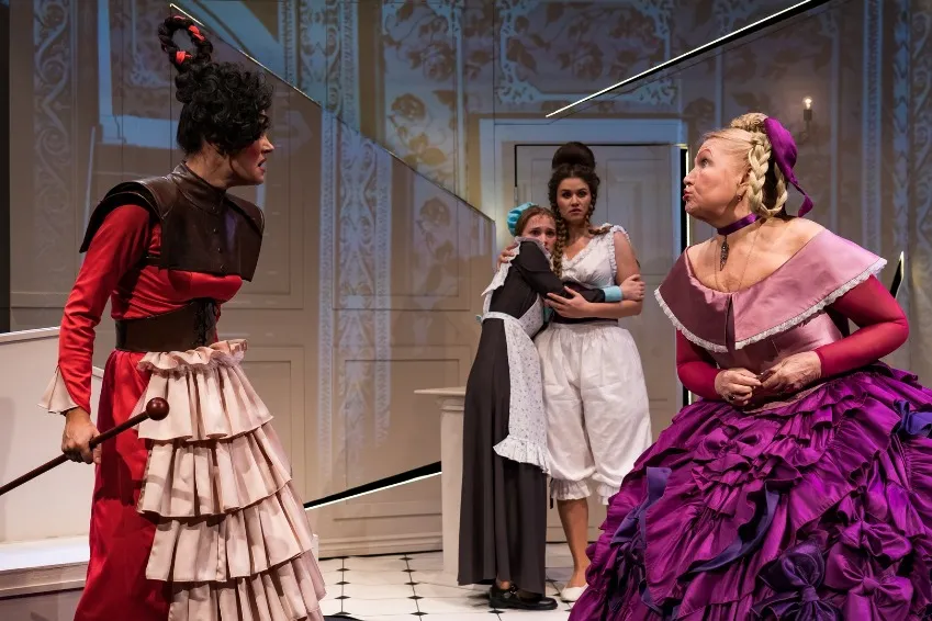 https://cdn.intickets.ru/sites/default/files/gallery_image/2db08992-4d2b905f-664d553c.jpg