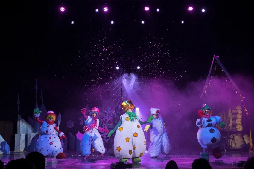 https://cdn.intickets.ru/sites/default/files/gallery_image/e59d2e3a-47b49e49-4042b76b.jpg