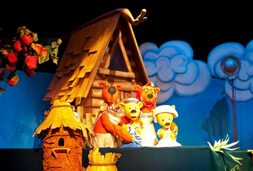 https://cdn.intickets.ru/sites/default/files/gallery_image/d9b8c88f-4846bfde-b3943b37.jpg