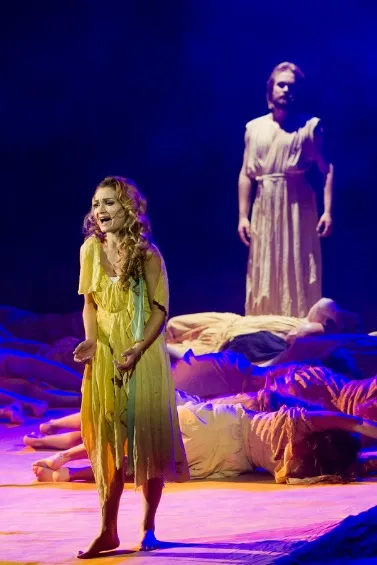 https://cdn.intickets.ru/sites/default/files/gallery_image/395652bd-4f4aaab2-d10ba67a.jpg