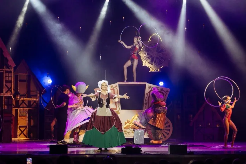 https://cdn.intickets.ru/sites/default/files/gallery_image/3741ff92-4325b478-1bd1a82e.jpg