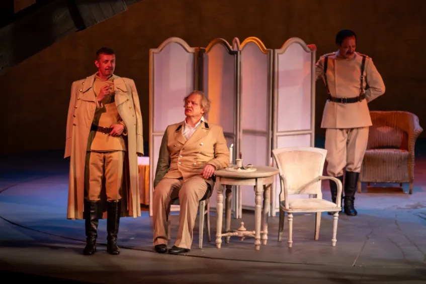 https://cdn.intickets.ru/sites/default/files/gallery_image/54d95006-43c7b118-26f2d4b1.jpg