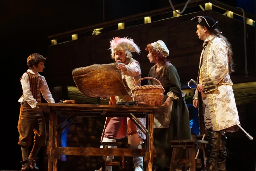 https://cdn.intickets.ru/sites/default/files/gallery_image/693014a2-47059e49-489d2b97.jpg