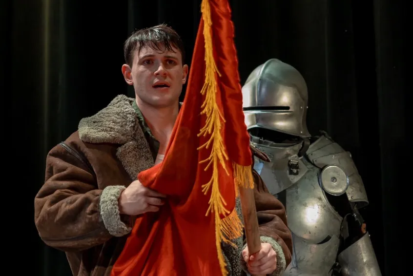 https://cdn.intickets.ru/sites/default/files/gallery_image/f08075ad-4e7da378-e3305667.jpg
