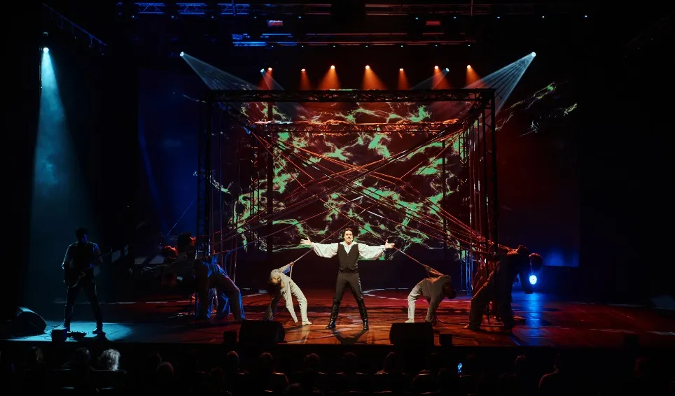 https://cdn.intickets.ru/sites/default/files/gallery_image/155e9a85-4109abc5-741ad20a.jpg
