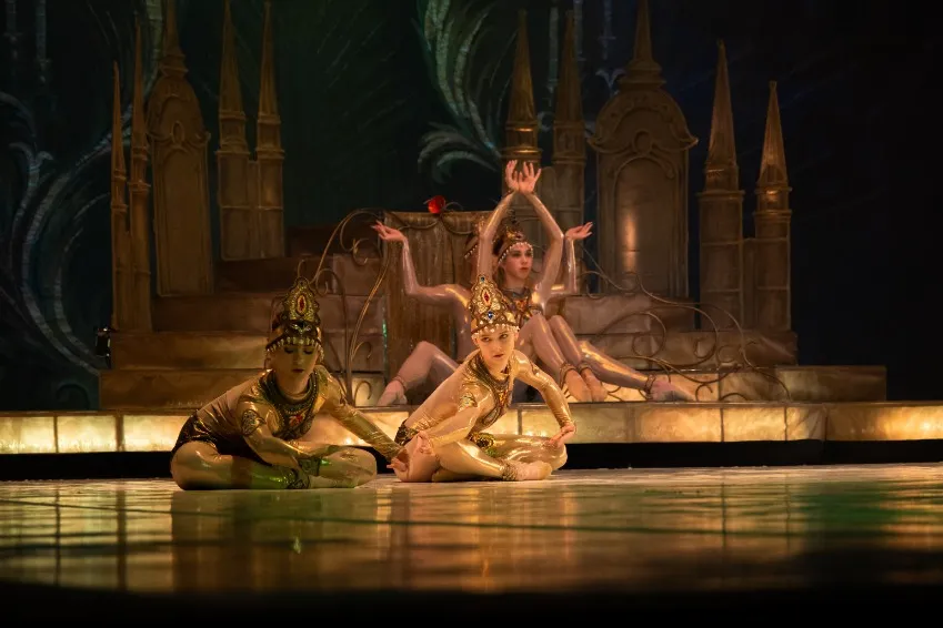 https://cdn.intickets.ru/sites/default/files/gallery_image/c1a26387-49adb3a9-ed8fa058.jpg