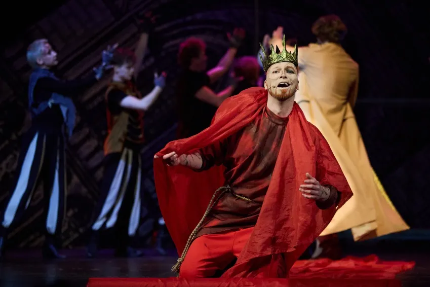 https://cdn.intickets.ru/sites/default/files/gallery_image/0c987ad6-47bf9903-8befc0f5.jpg
