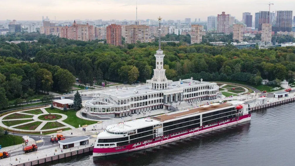 https://cdn.intickets.ru/sites/default/files/gallery_image/b402dfcf-4a1d8bea-8189a074.jpg